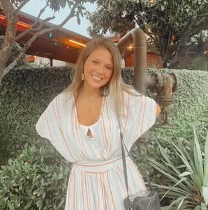 Meet your Posher, Sela